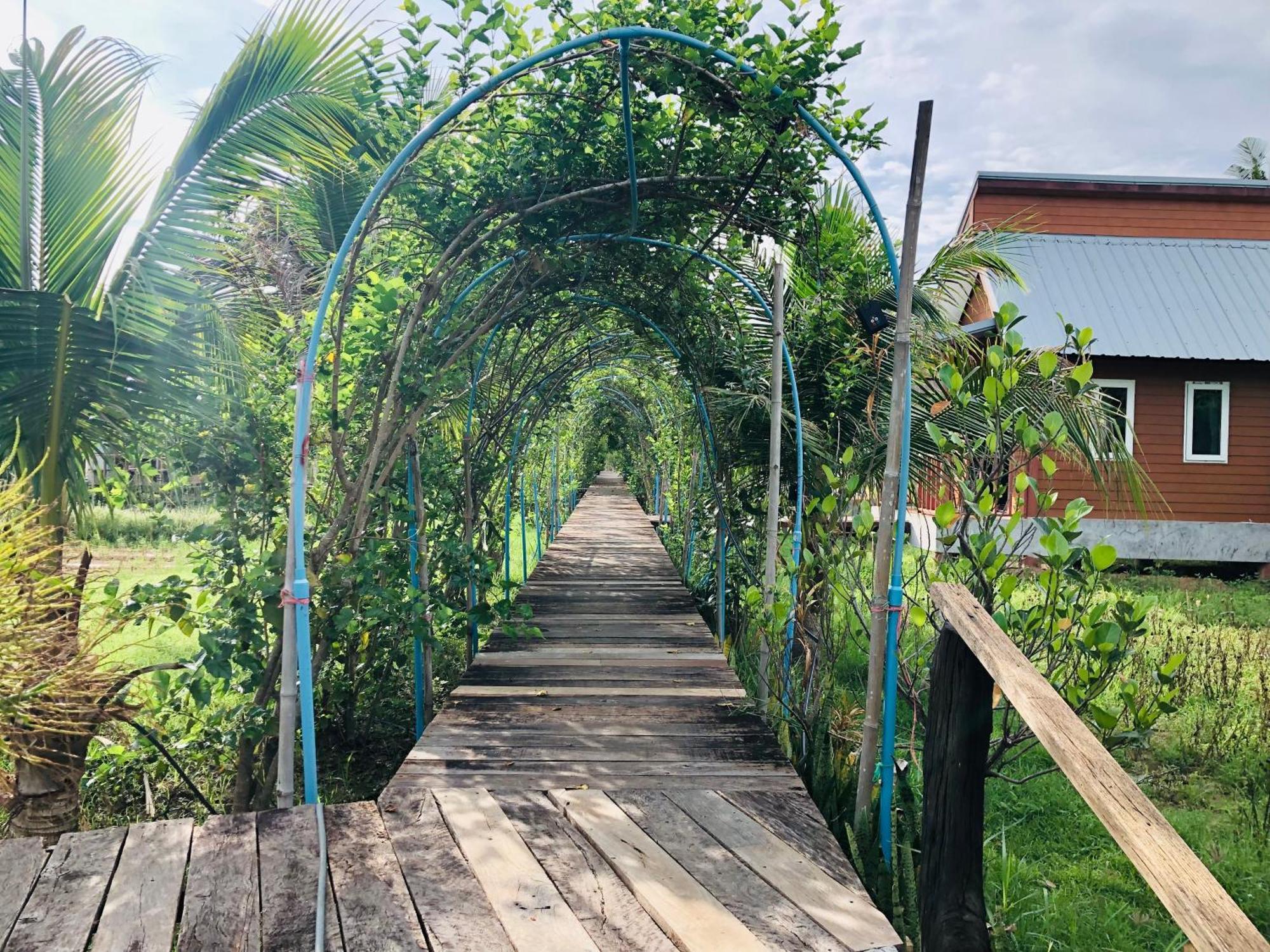 Baan Thung Home Stay Prasat Экстерьер фото