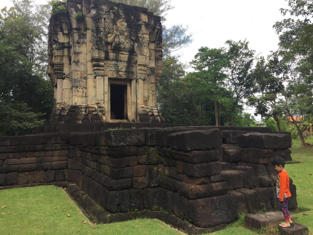 Baan Thung Home Stay Prasat Экстерьер фото