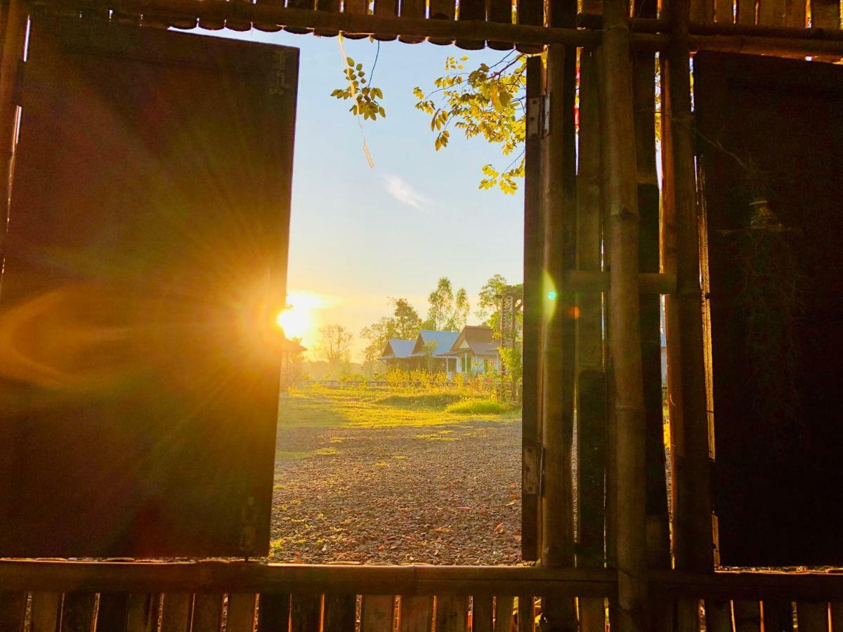 Baan Thung Home Stay Prasat Экстерьер фото